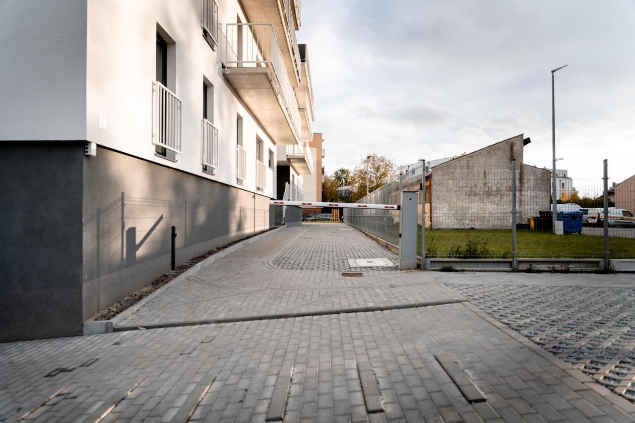 Hop & Lulu Premium Apartments Голеню Экстерьер фото